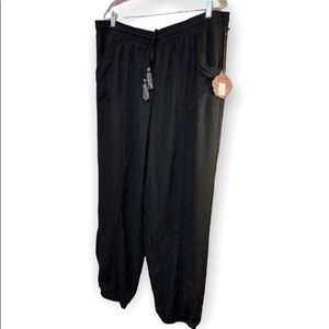 Knox Rose Size XL, Elastic Waist, Draw String Pant, NWT in Perfect condition.